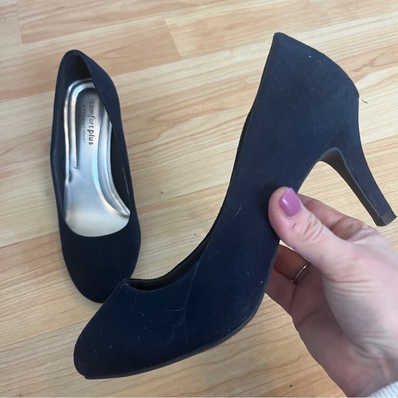 Predictions Shoes - Comfort Plus by Predictions Round Toe Suede Pumps Heels Navy Blue Size 6